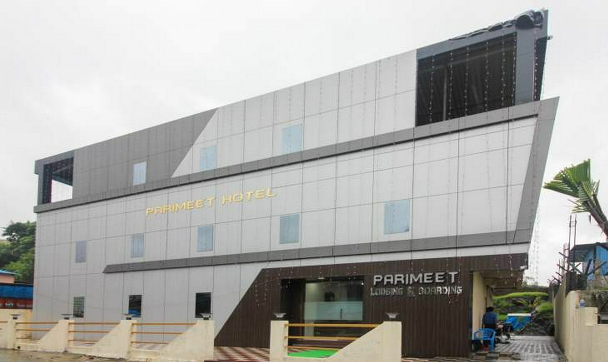 Parimeet Hotel Turambhe Exterior photo